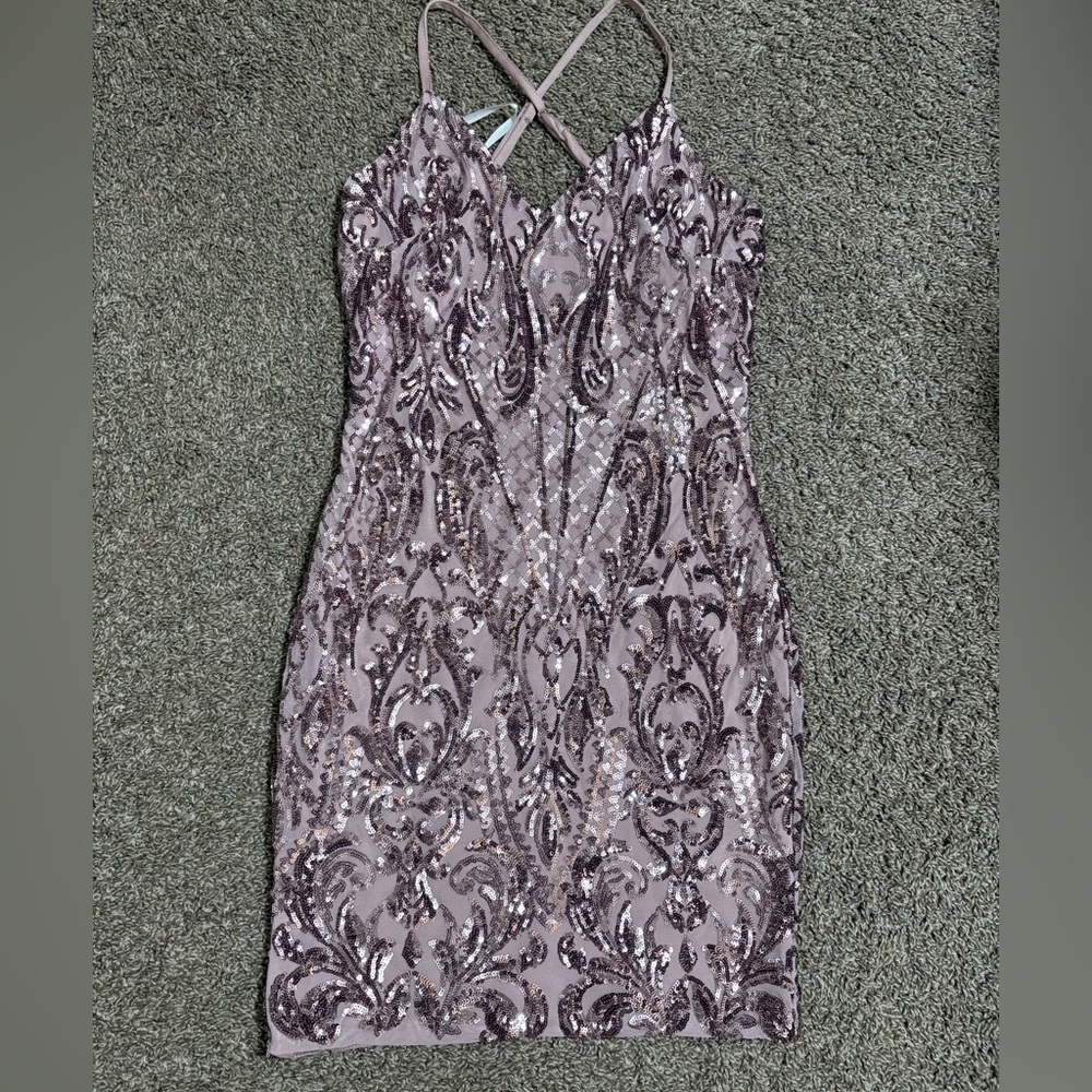 MiSC Elevated Basics Mauve Pink Sequin Damask Mini Dress CD53680-1 Mens L